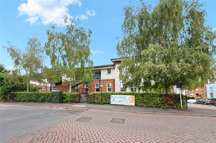 2 Bedroom Flat To Rent In Admiralty Close, West Drayton, UB7