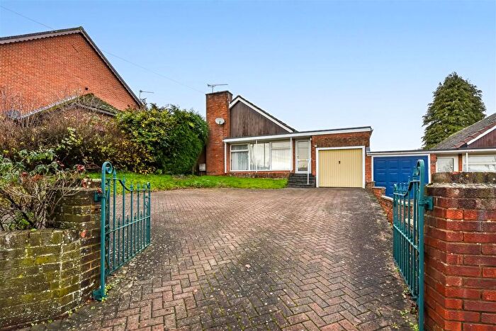 3 Bedroom Semi-Detached Bungalow For Sale In Foxcotte Road, Charlton, Andover, SP10