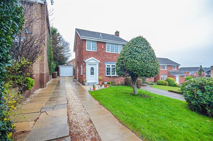 3 Bedroom Detached House For Sale In Sinclair Garth, Sandal, Wakefield, WF2