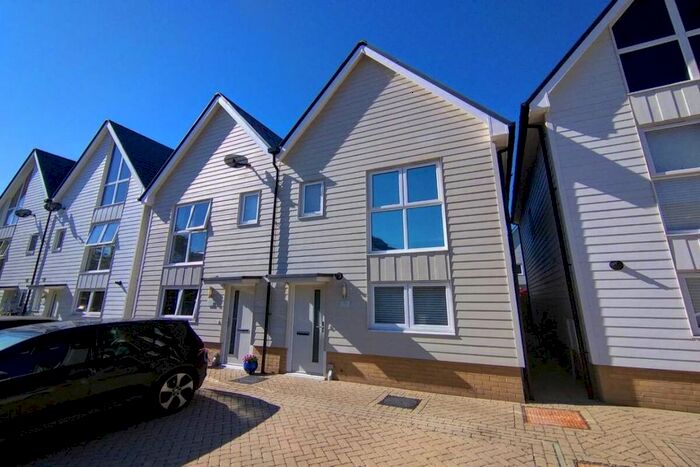 2 Bedroom Semi-Detached House To Rent In Trinity Drive, Folkestone, CT19