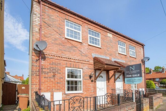 3 Bedroom Semi-Detached House To Rent In Caley Street, Heacham, PE31