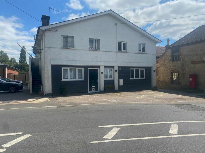 2 Bedroom Property To Rent In Thame Road, Stadhampton, Oxford, OX44