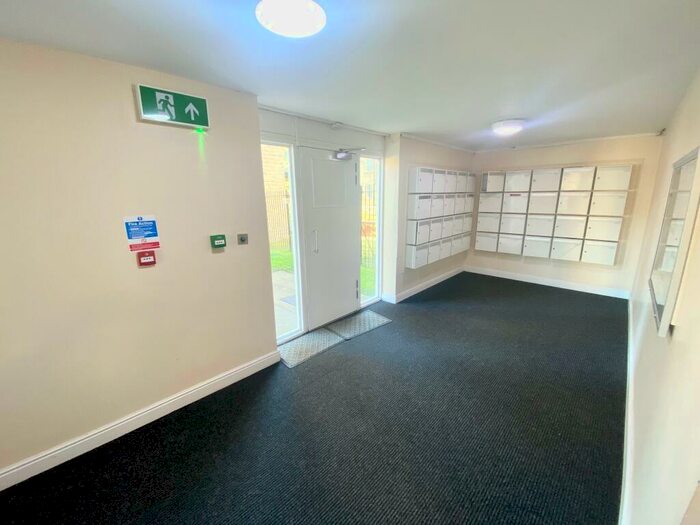 2 Bedroom Apartment To Rent In Longfellow Court, Mytholmroyd, HX7