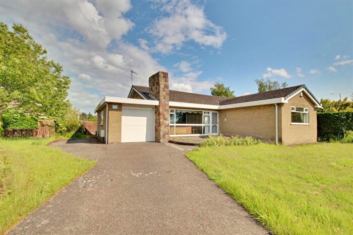 3 Bedroom Detached Bungalow For Sale In Thearne Lane, Woodmansey, Beverley, HU17