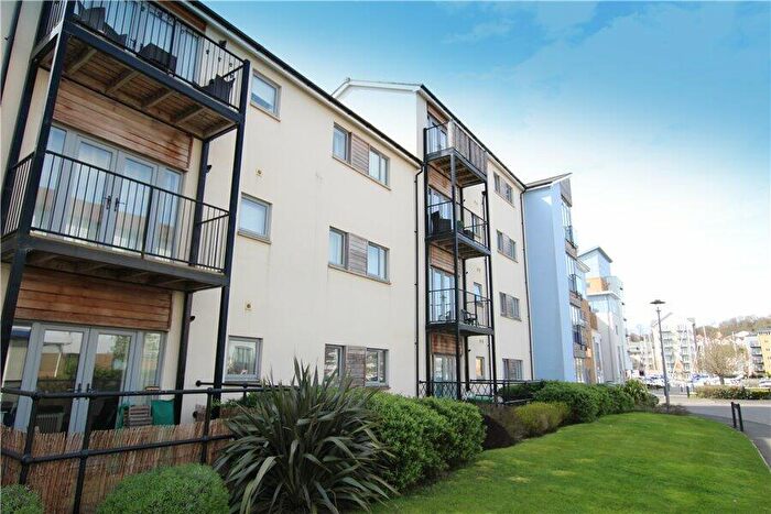 2 Bedroom Apartment To Rent In Phoenix Way - Portishead, BS20