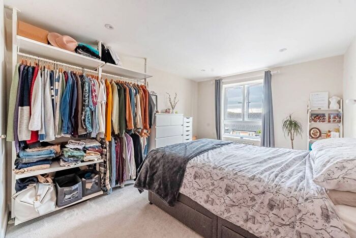 2 Bedroom Flat For Sale In Ovaltine Drive, Hemel Hempstead, WD4