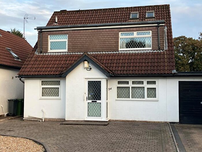 3 Bedroom Detached House For Sale In Hampton Crescent West, Cyncoed, Cardiff, CF23