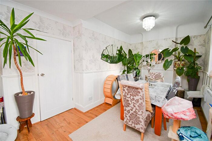 2 Bedroom Bungalow For Sale In Chapelhill Road, Moreton, Wirral, CH46