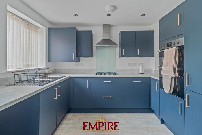 3 Bedroom Semi-Detached House To Rent In Ironworks Road, Walsall, WS2