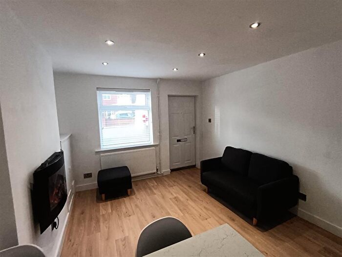 1 Bedroom Property To Rent In Upper St. John Street, Lichfield, WS14