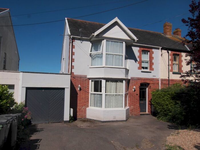 1 Bedroom Flat To Rent In Hillsview, Braunton, EX33