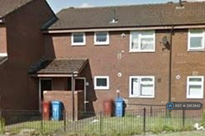 2 Bedroom Flat To Rent In Euclid Close, Manchester, M11