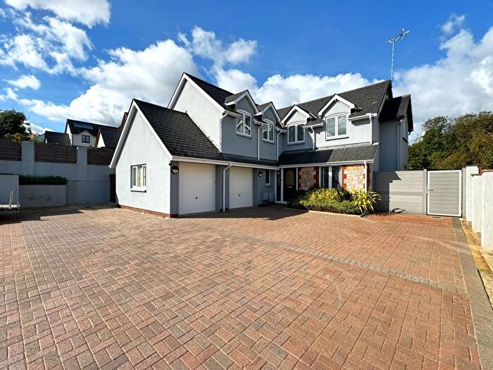 4 Bedroom Detached House For Sale In Lammas Lane, Preston, Paignton, TQ3