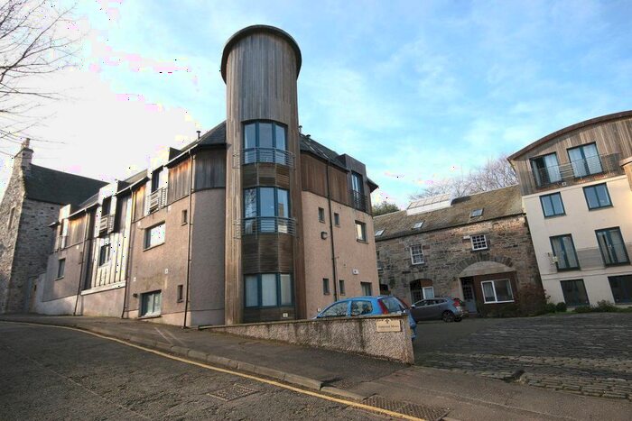 2 Bedroom Flat To Rent In Lochend Close, Edinburgh, EH8
