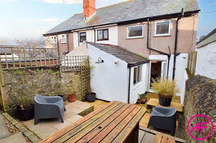 3 Bedroom End Of Terrace House For Sale In Pen Y Parc Terrace, Penrhynside, Llandudno, Conwy, LL30