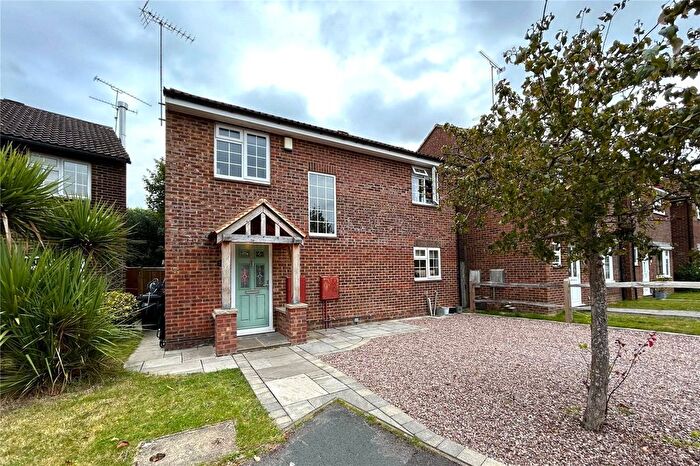 4 Bedroom Detached House For Sale In Scotland Farm Road, Ash Vale, Surrey, GU12