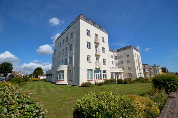 2 Bedroom Apartment To Rent In Marine Parade East, Clacton-on-Sea, CO15