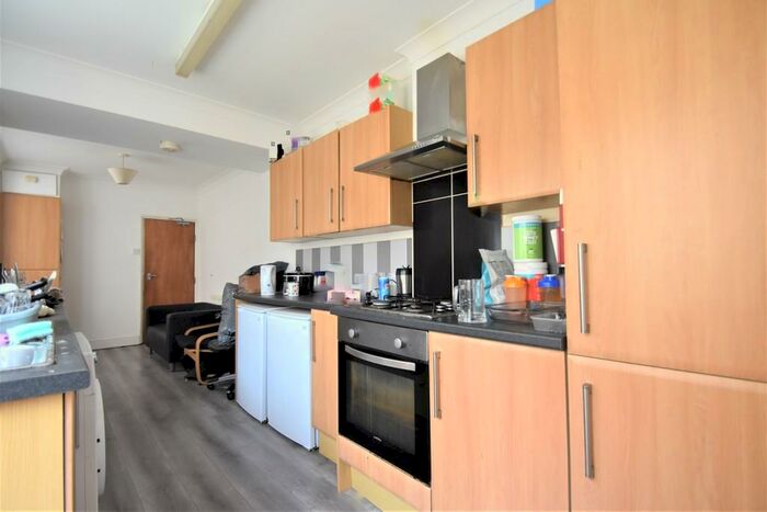 5 Bedroom Terraced House To Rent In Jessie Road, Southsea, PO4