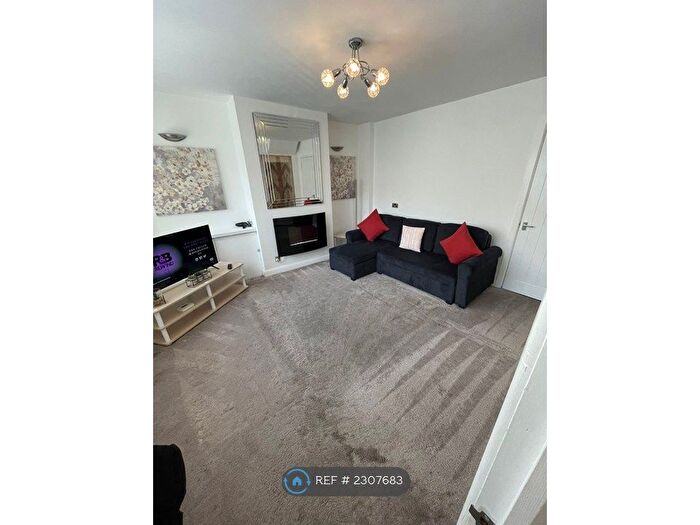 2 Bedroom Semi-Detached House To Rent In Overdale Road, Birmingham, B32