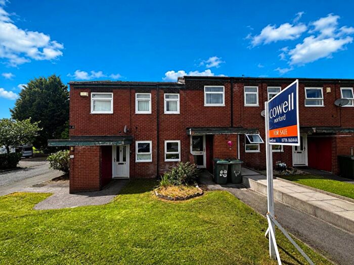 2 Bedroom Apartment For Sale In The Thimbles, Thimble Close, Rochdale, Greater Manchester, OL12