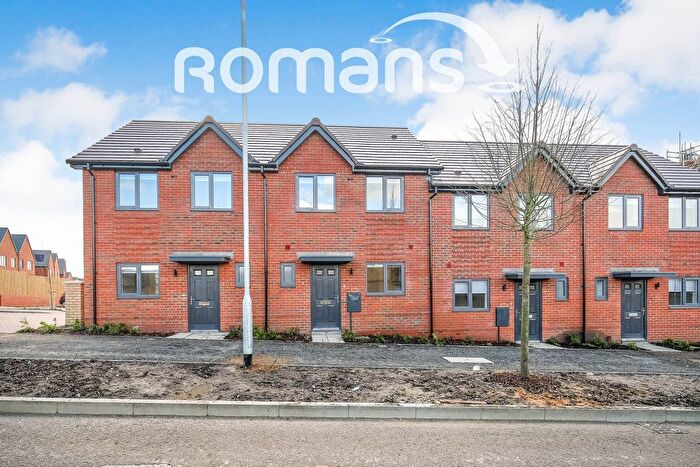 2 Bedroom Property To Rent In Wheldon Lane, Crowthorne, Berkshire, RG45
