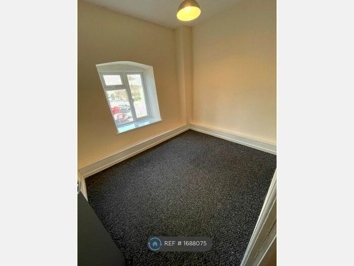 1 Bedroom Flat To Rent In Market Place, Coleford, GL16