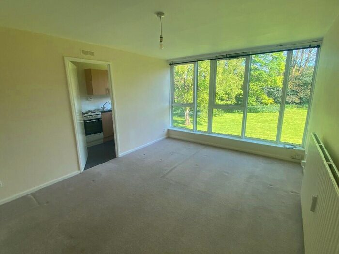 1 Bedroom Flat To Rent In Meynell House, Browns Green, Birmingham, B20