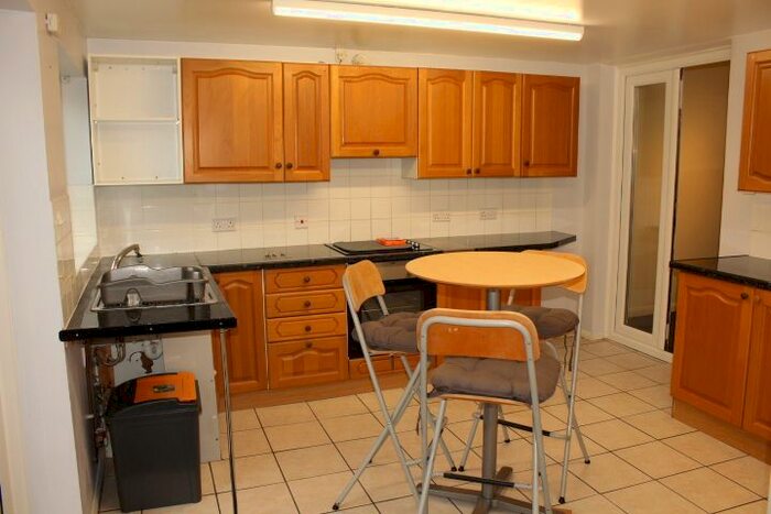 4 Bedroom End Of Terrace House To Rent In Knoyle Street, New Cross, London, SE14