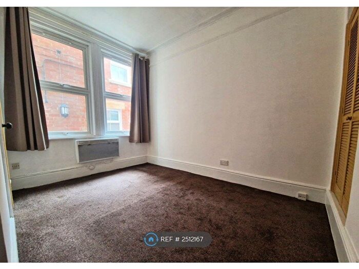 1 Bedroom Flat To Rent In Park Lane, Chippenham, SN15