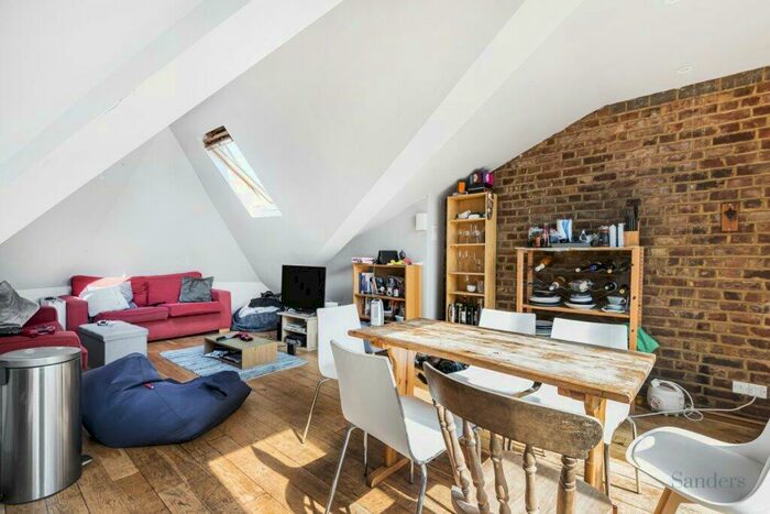 3 Bedroom Flat To Rent In Aberdeen Road, Highbury, London, N5