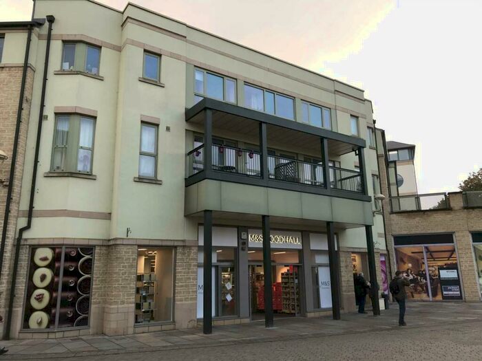 2 Bedroom Flat To Rent In Marriotts Walk, Witney, OX28