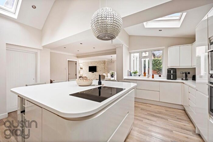 4 Bedroom Semi-Detached House For Sale In Sandringham Close, Hove, East Sussex, BN3