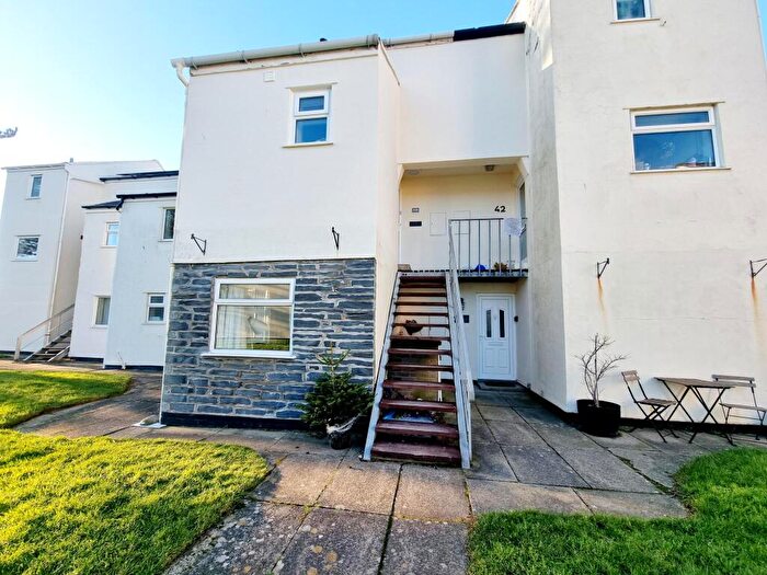 3 Bedroom Flat To Rent In Glan Gors, Harlech, LL46