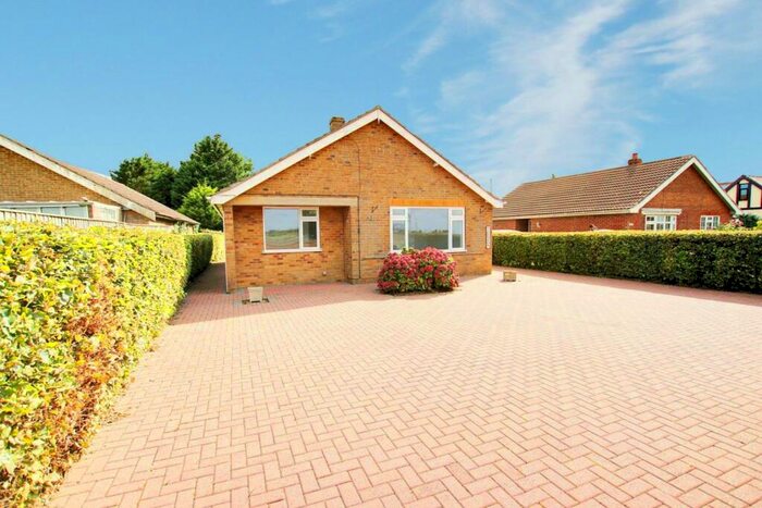 4 Bedroom Detached Bungalow For Sale In Alford Road, Mablethorpe, LN12