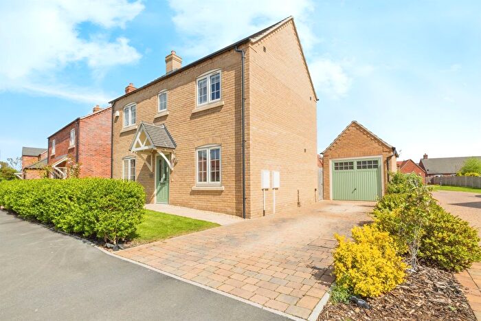 3 Bedroom Detached House For Sale In Rowan Avenue, Saxilby, Lincoln, LN1