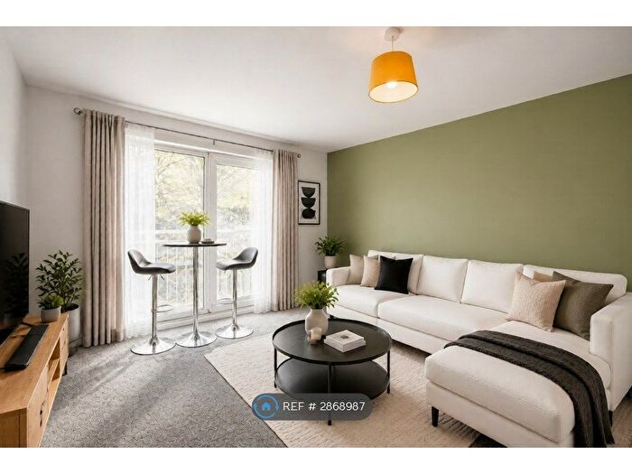 2 Bedroom Flat To Rent In Manchester Court, Stoke-On-Trent, ST6