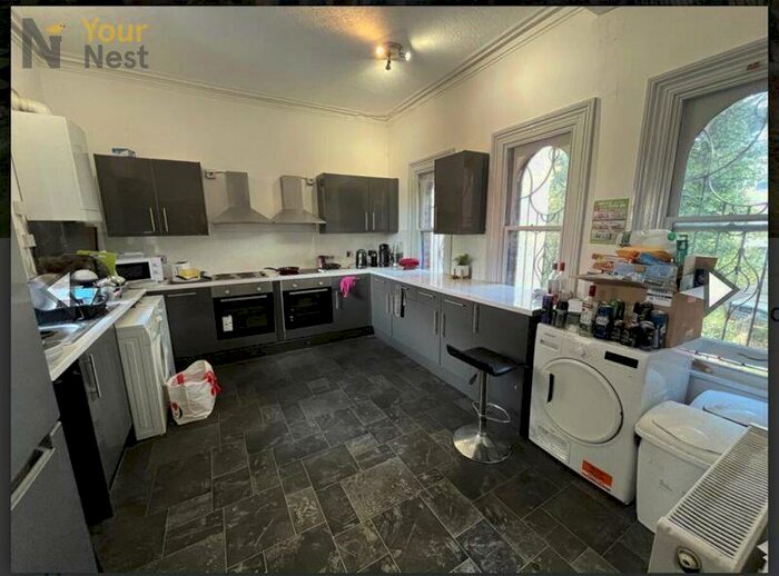 11 Bedroom Terraced House To Rent In St. Johns Terrace, Leeds, LS3