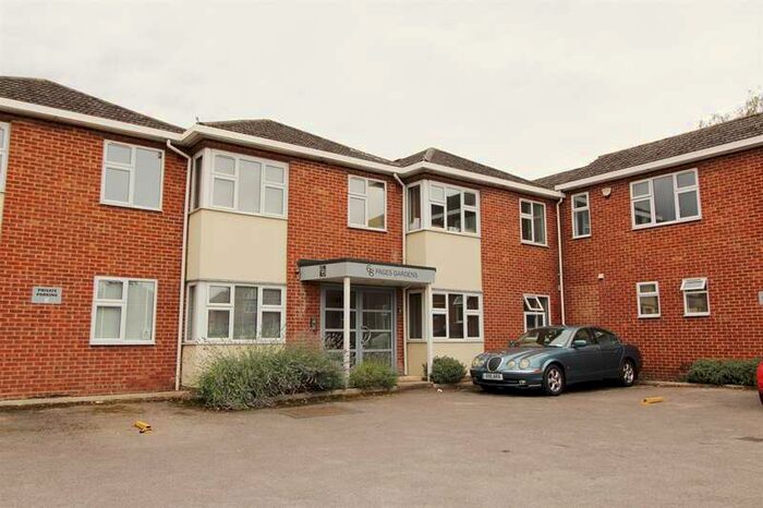1 Bedroom Apartment To Rent In Pages Gardens, Reading Road, Pangbourne, Reading, RG8