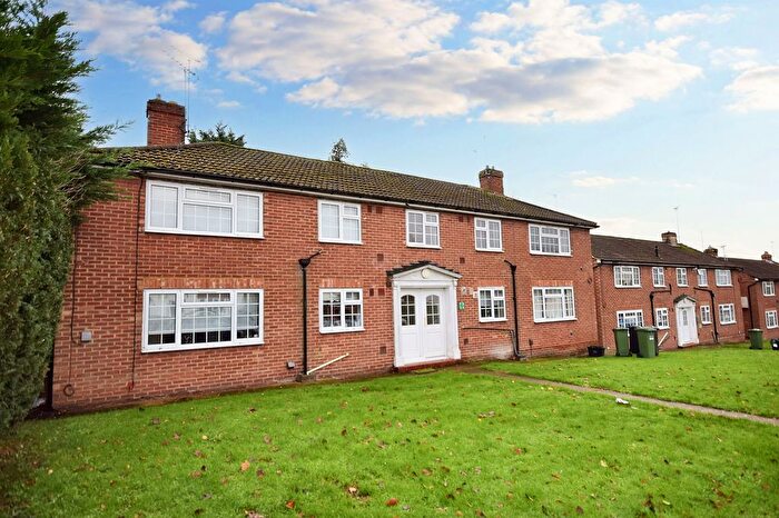 1 Bedroom Flat For Sale In Headley Drive, Epsom, KT18