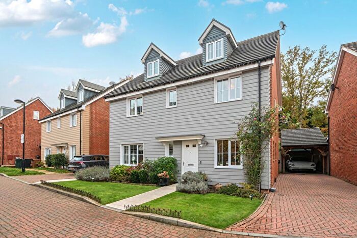 5 Bedroom Detached House For Sale In Harrison Avenue, Longfield, Kent, DA3