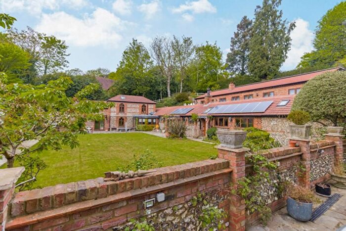 8 Bedroom Detached House To Rent In Farm Lane, Loudwater, WD3