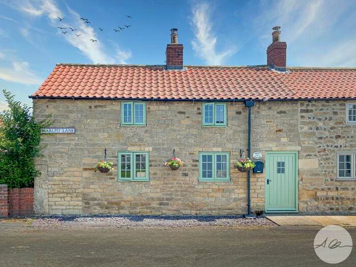 2 Bedroom House For Sale In Marlpit Lane Thirsk, YO7