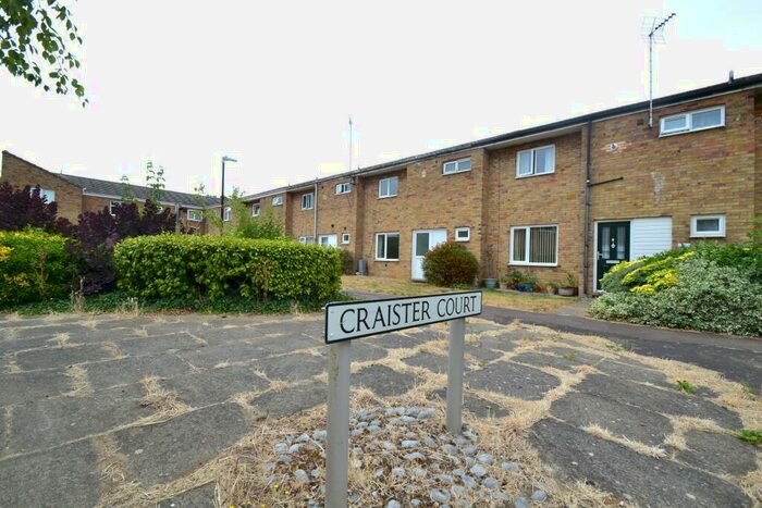3 Bedroom Terraced House To Rent In Craister Court, Arbury, Cambridge, CB4