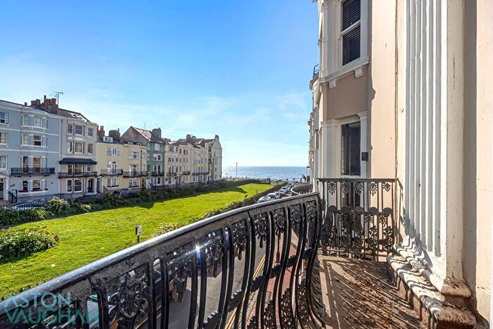 1 Bedroom Flat To Rent In New Steine, Brighton, BN2