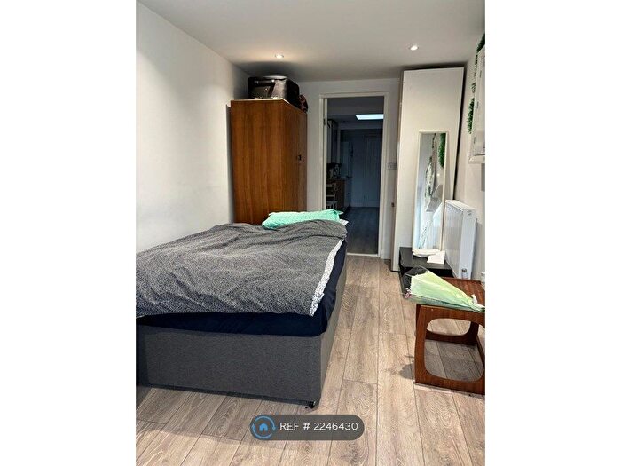 Studio To Rent In Sunrise Avenue, Chelmsford, CM1