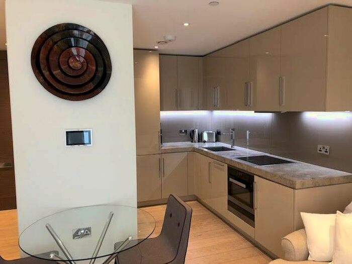 1 Bedroom Flat To Rent In Strand, London, WC2R