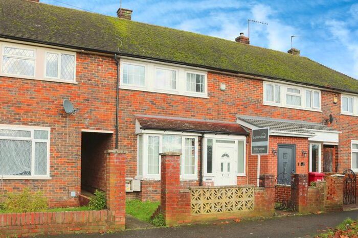 2 Bedroom Terraced House To Rent In Webb Close, Langley, Slough, SL3