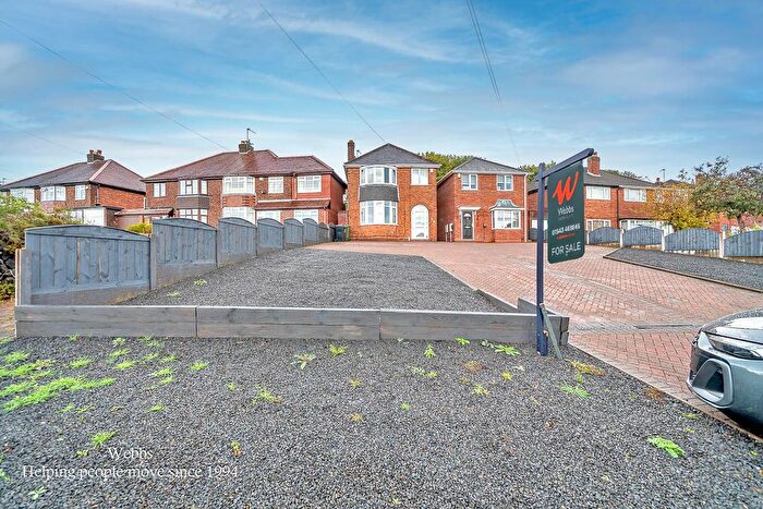 3 Bedroom Detached House For Sale In Fordbrook Lane, Walsall, WS3