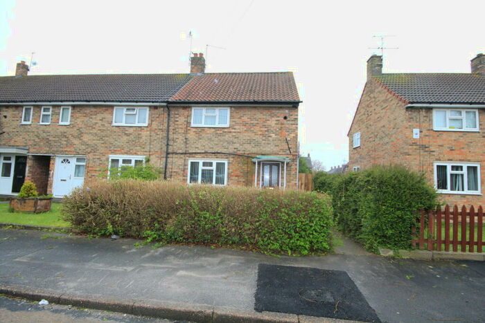 2 Bedroom End Of Terrace House To Rent In Halliwell Close, Hull, HU9