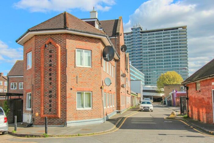 1 Bedroom Apartment To Rent In Tolworth Close, Surbiton, KT6